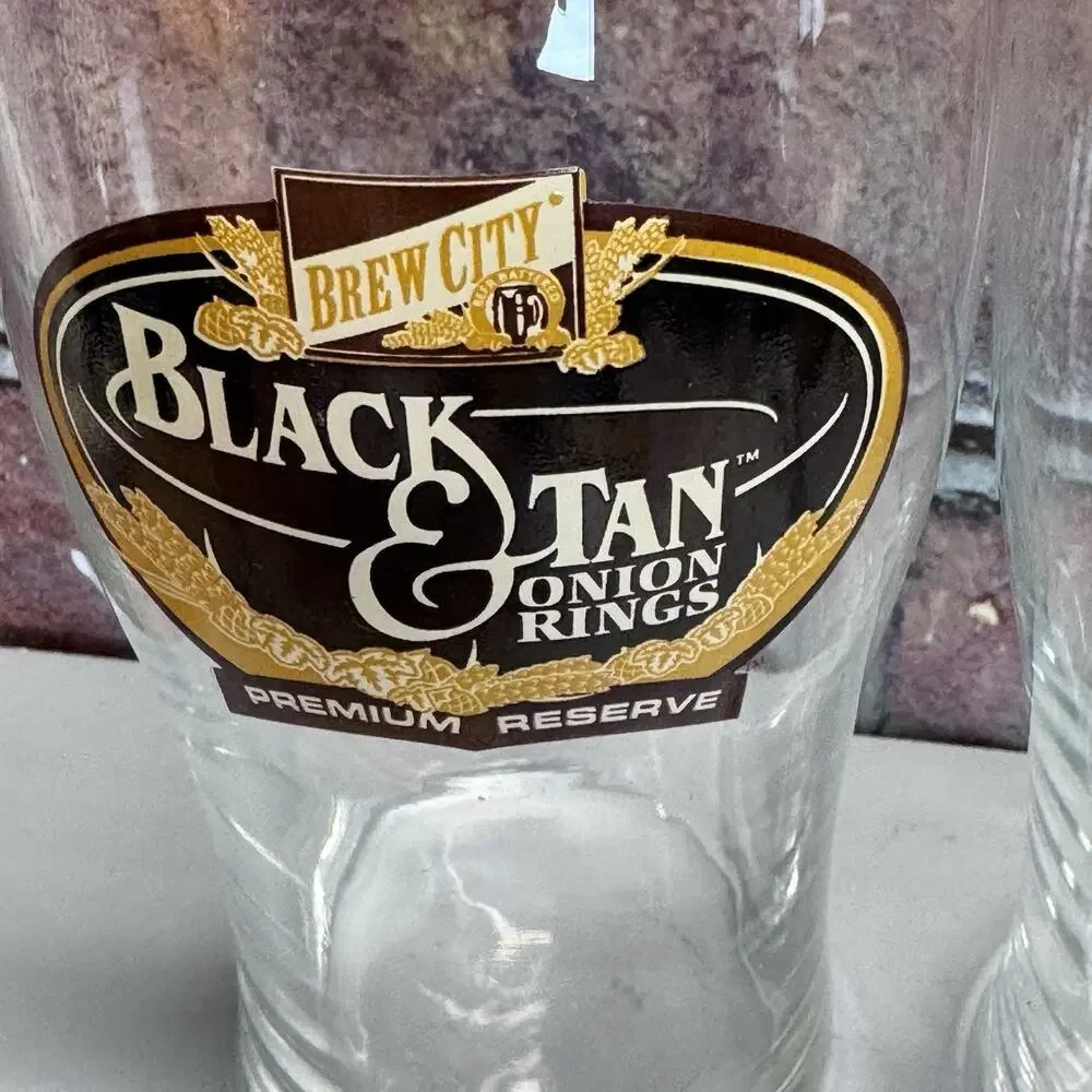 Brew City Pint Beer Glasses Black &‎ Tan Onion Rings 12-Ounce Barware Set of 2